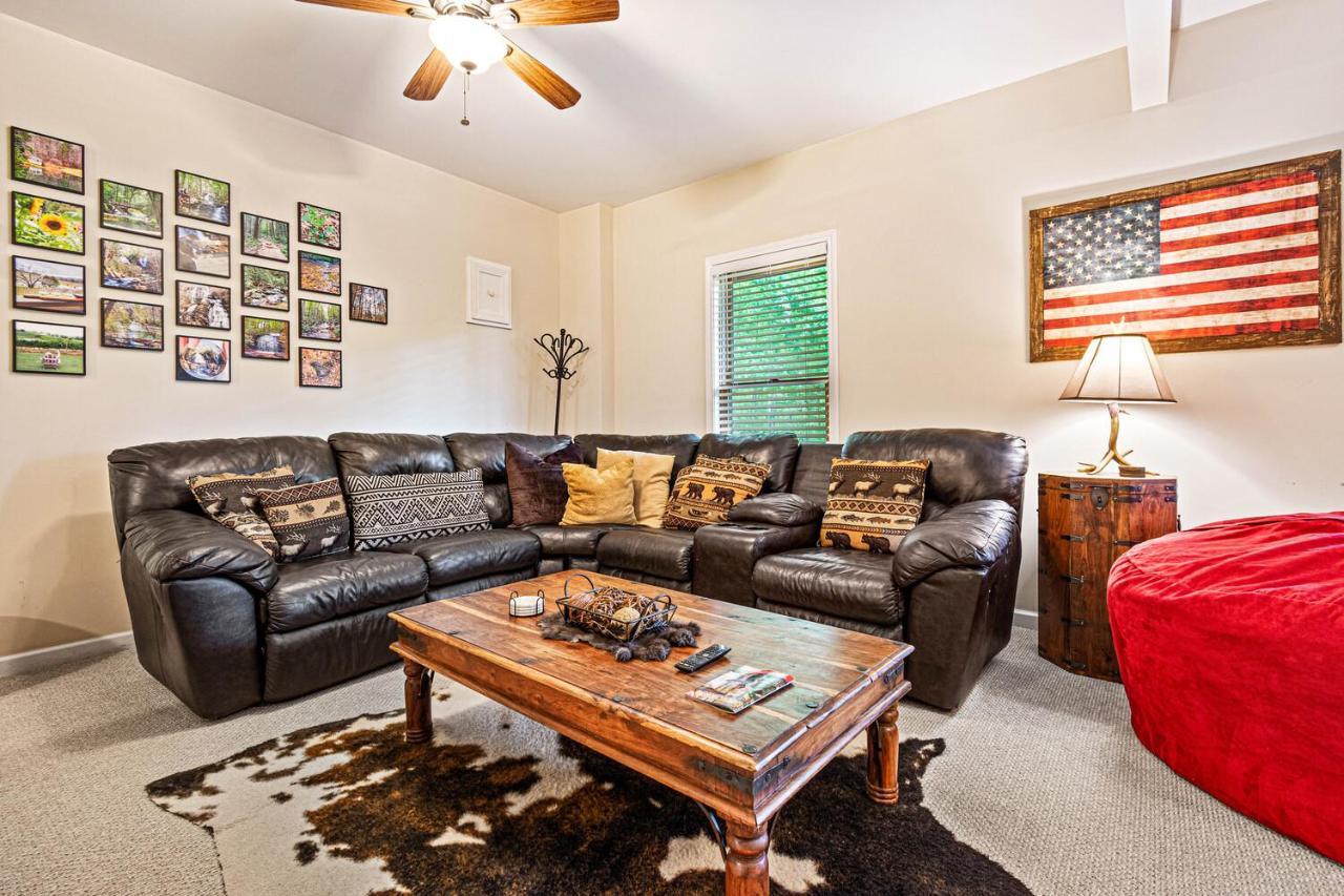Incredible Views! - Pet Friendly - Aska Adventure Area - Bearfoot Bungalow Blue Ridge Luaran gambar